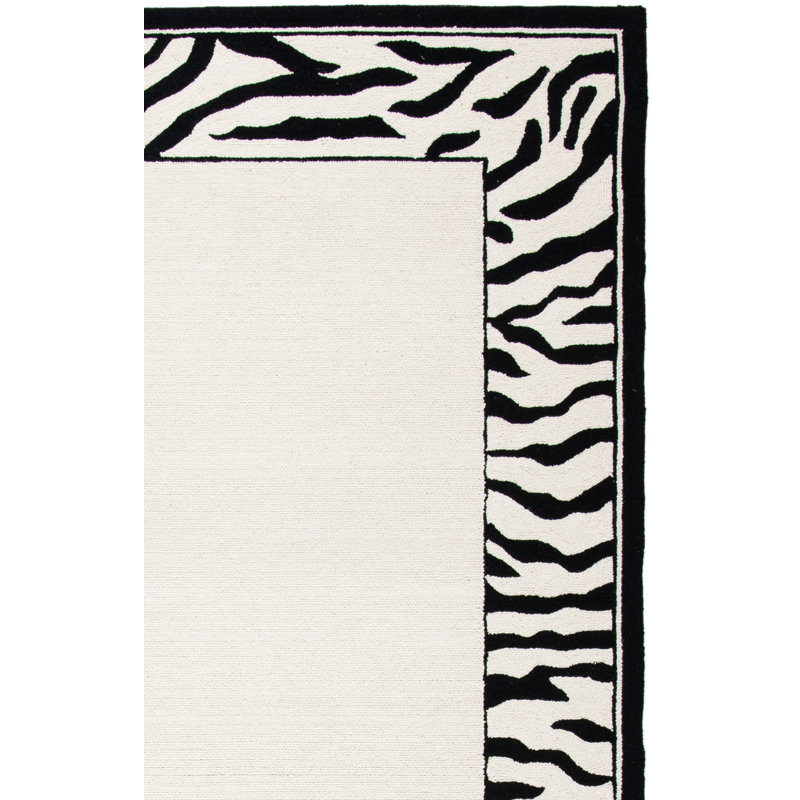 Callula Hand Hooked Wool Pile Animal Print Rug, Rectangle 3'9" x 5'9"