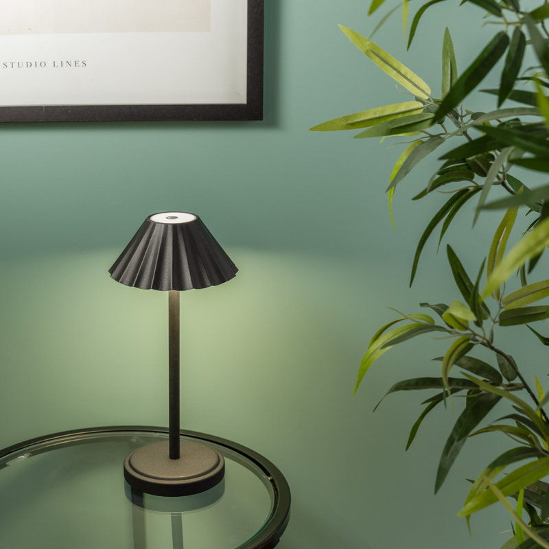 Bethenia Table Lamp, Black
