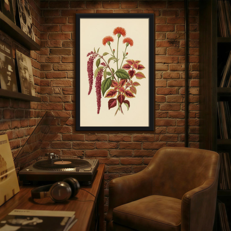 Arrangement floral de plantes et de fleurs avec des fleurs rouges et oranges, H 18 po x l 12 po