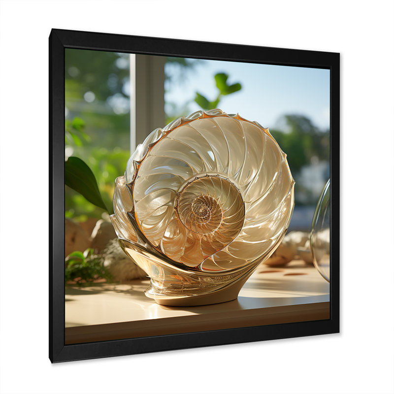 Seashell Treasures Vase sur toile, H 30 po x l 30 po x P 1 po, Cadre simple noir
