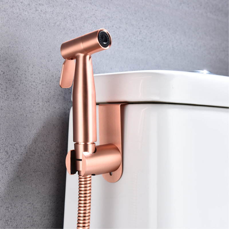 Le bidet de toilette portatif en métal doré rose assure un nettoyage hygiénique avec un jet variable et une protection contre la rouille pour - permet des réglages personnalisables pour une expérience d'hygiène améliorée