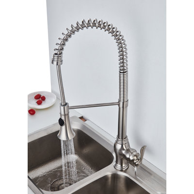 Robinet de cuisine à poignée simple escamotable avec incluant à deux fonctions et tuyau rétractable