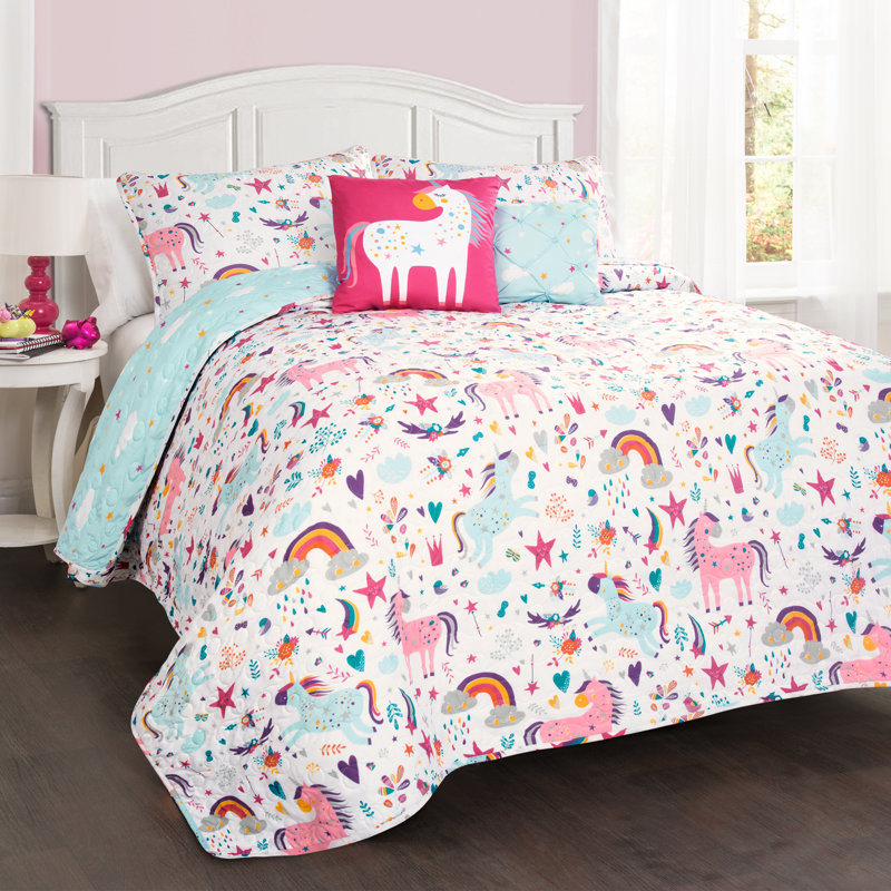 Unicorn Heart Quilt Set, Full/Queen Quilt + 2 Shams + 2 Pillows, White