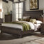 Ensemble de chambre à coucher avec lit à panneaux, commode et miroir, commode et table de chevet Lexee-103534898