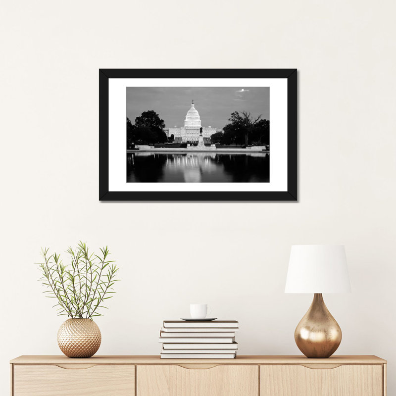 «Ulysses S. Grant Memorial and Capitol Building at Night», reproduction de photo sur toile, H 16 po x l 24 po x P 1 po, Blanc