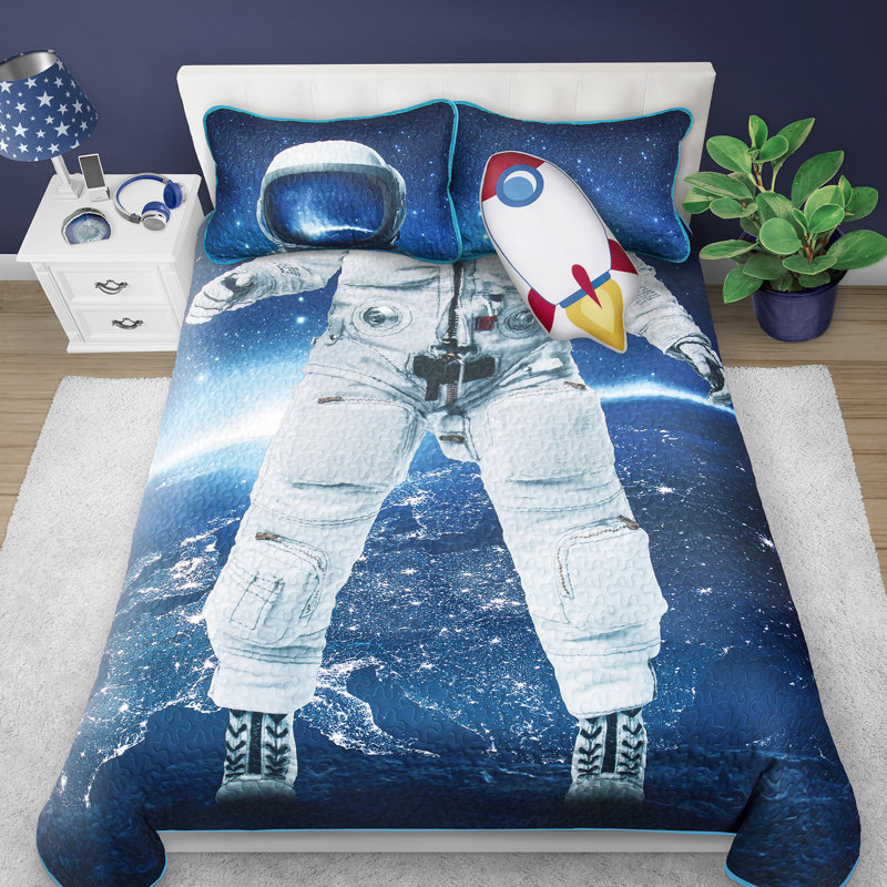 Blue Astronaut Microfiber Full Quilt Set