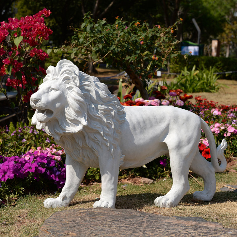 Lion Facing Left Statue
