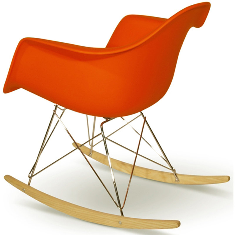 Chaise berçante Hickson - Chaise avec accoudoirs en métal et pieds en bois avec siège en plastique - Chaise de chambre de bébé, de patio ou de salon moderne