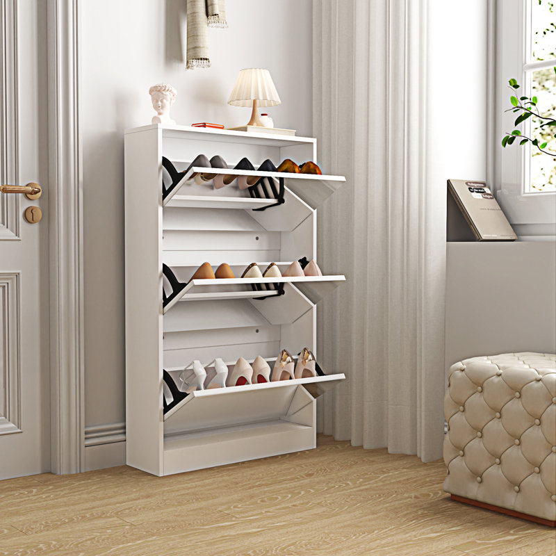 Armoire à chaussures moderne avec un petit bord de miroir
