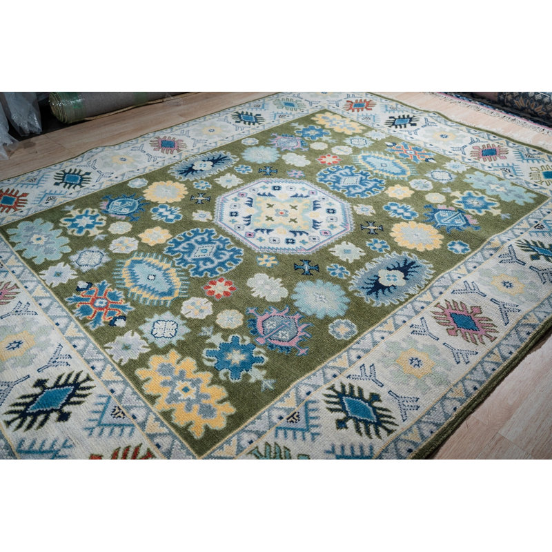 Tapis vert clair en laine noué à la main Invitant Kazak, 9' x 12'
