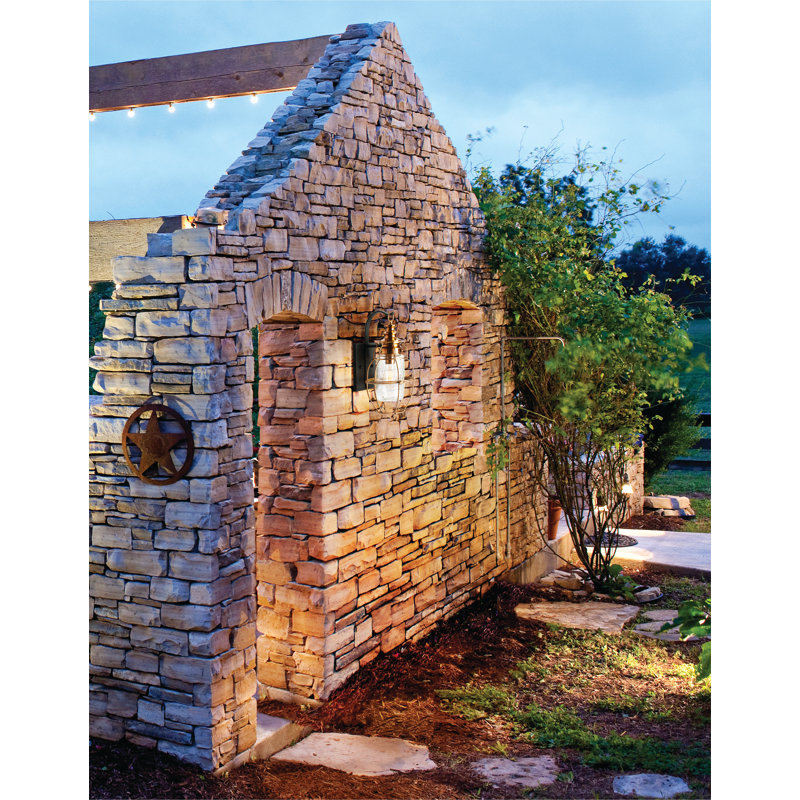 Lanterne murale d'extérieur en laiton vieilli à 1 ampoule Little Harbor, H 15,5 po x l 7,5 po x P 9,5 po