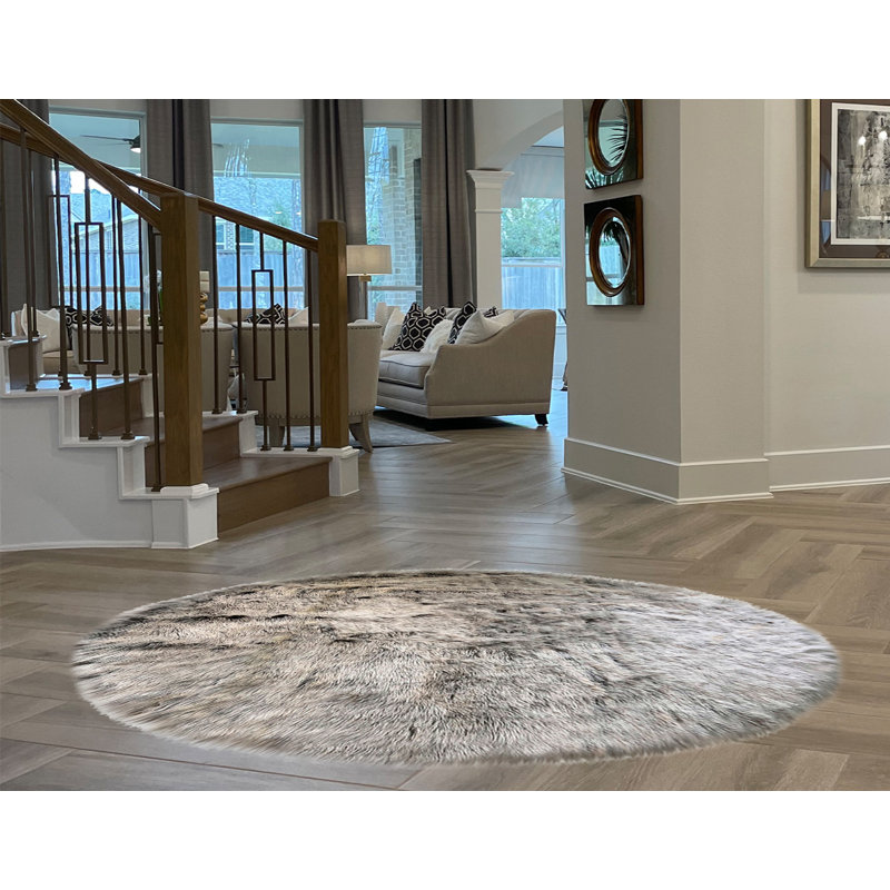 Mar Vista Faux Sheepskin Indoor Rug, Oval 9'6" x 12'6"
