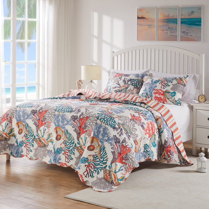 Atlantis Jade Coastal Sea Coral Full/Queen Quilt Set