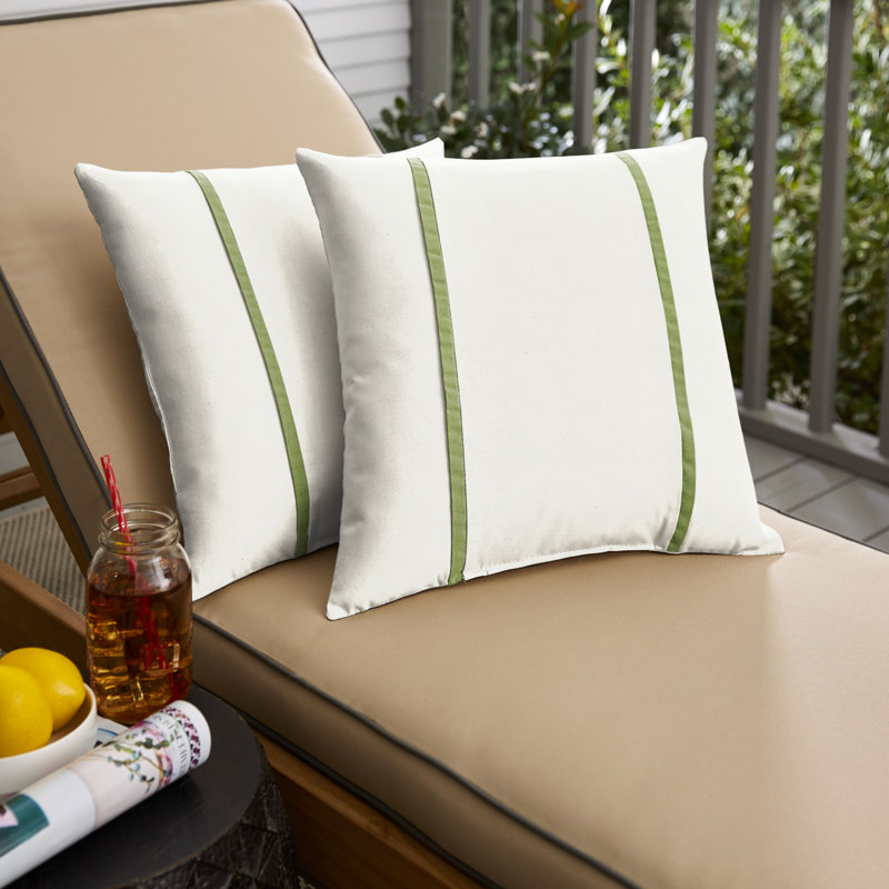 Housse et insert de coussin extérieur carré Gatley, 18 po x 18 po, Ivoire