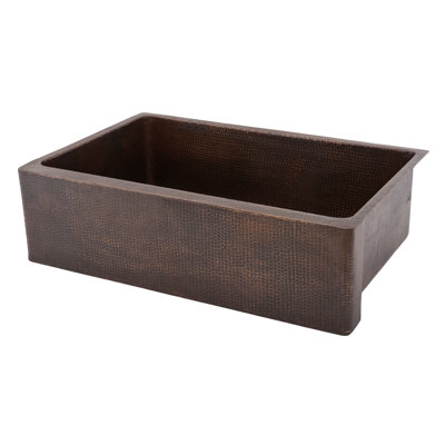 Évier de cuisine à tablier simple 33 po en cuivre martelé avec drain assorti et accessoires
