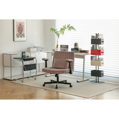 Chaise de bureau en velours rose avec accoudoirs croisés avec roulettes - confortable pour le bureau personnel, la lecture et la coiffeuse