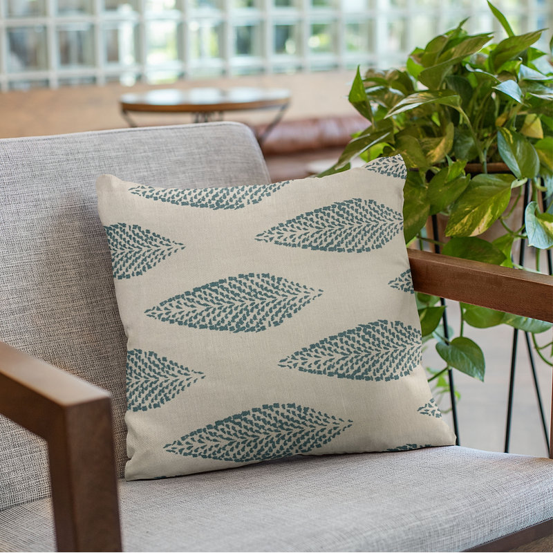 Grand coussin floral Leafs, 16 po x 1 po, Beige, bleu