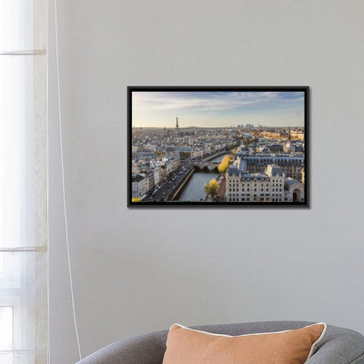«Tour Eiffel et rivière seine, Paris» par Matteo Colombo, impression sur toile tendue