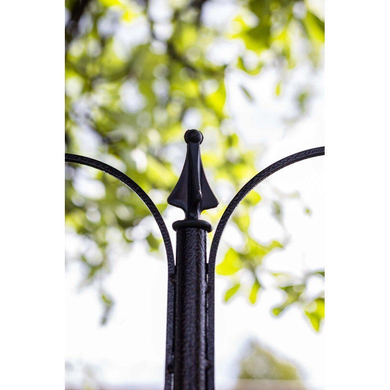 Haybridge Metal Pole Feeding Station
