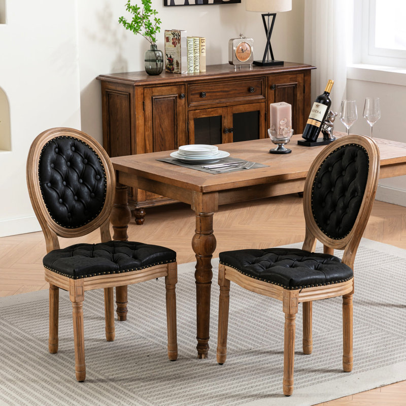 Chaise de salle à manger en cuir noir Pu de 2 personnes, pieds en bois massif, rivets décoratifs, support pour haut dossier, ressort, 2 pièces en cuir artificiel Sw1839bk, structure, boucle tirée à la main, coussin de ressort,