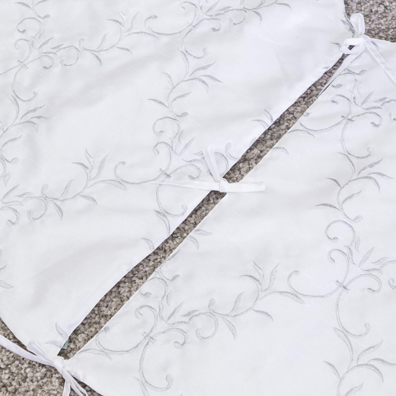 Kingon Velvet Tree Skirt, White
