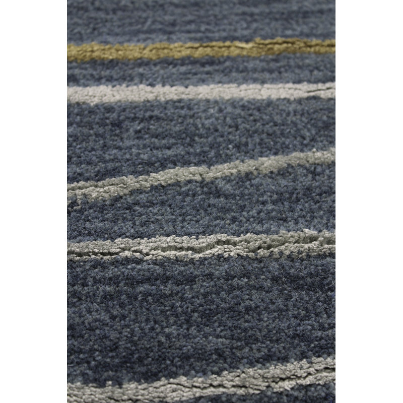 Azure Blue Handmade Wool and Viscose Tufted Rug, 3'9" x 5'9"