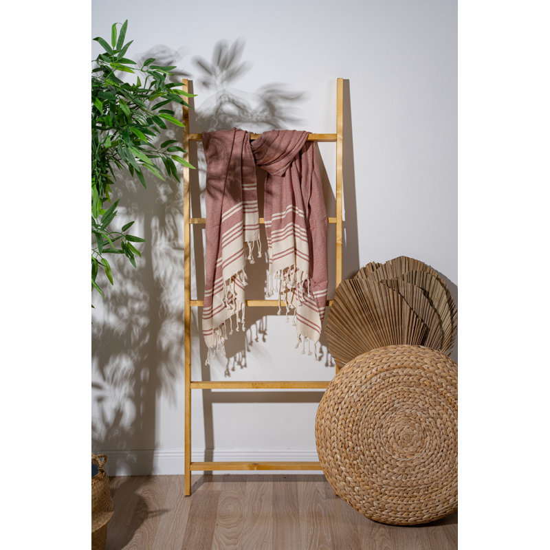 Luxueuse serviette de plage Fouta, tuile rouge, 35,4 x 66,9 pouces | 60% coton, 40% polyester, 5,3 oz | Lavable à la machine à 86 ° F | Parfait pour la plage, la piscine ou le spa | Conception douce, légère et à séchage rapide