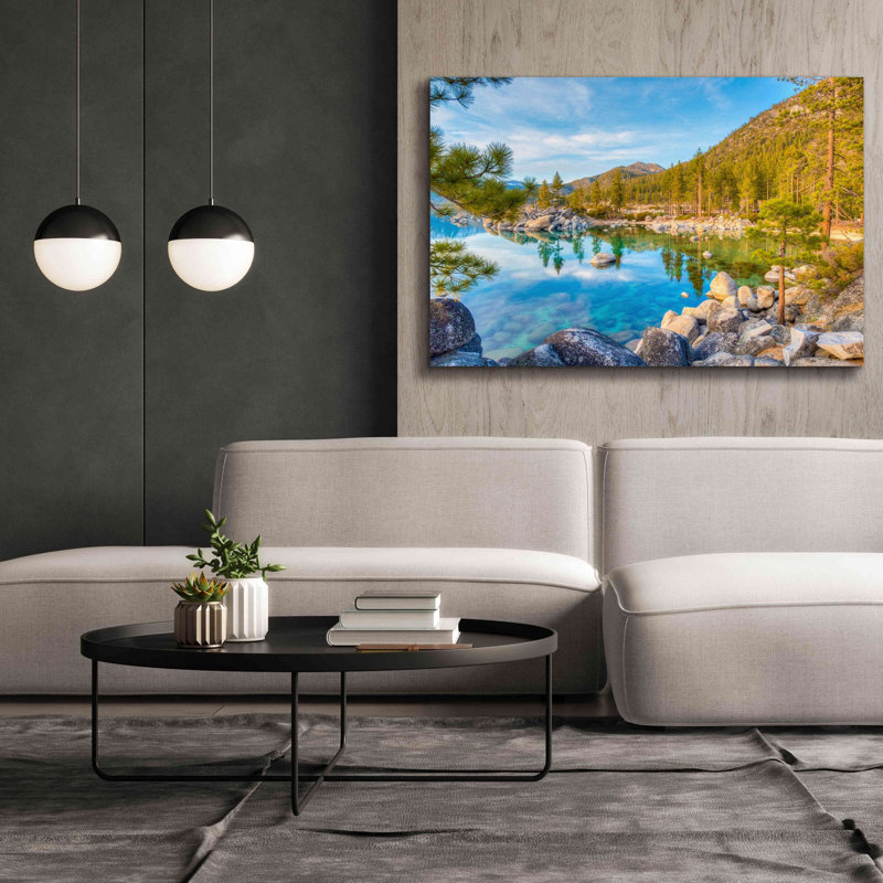 «Majestic Lake Tahoe» par Edin Chavez, estampe numérique sur toile, H 40 po x l 60 po x P 1,5 po