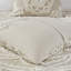 Très grand / très grand coton 3 pièces - taupe 100% pour un sommeil réparateur. Breloque médaillon. 2 taies décoratives. . Housse et housse de couette taupe Serenity lavable à la machine. Avec médaillon. Attrait. Entretien facile-120274482-120274485
