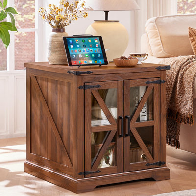 Table de bout 24 po en bois de ferme avec station de charge et porte de grange en verre