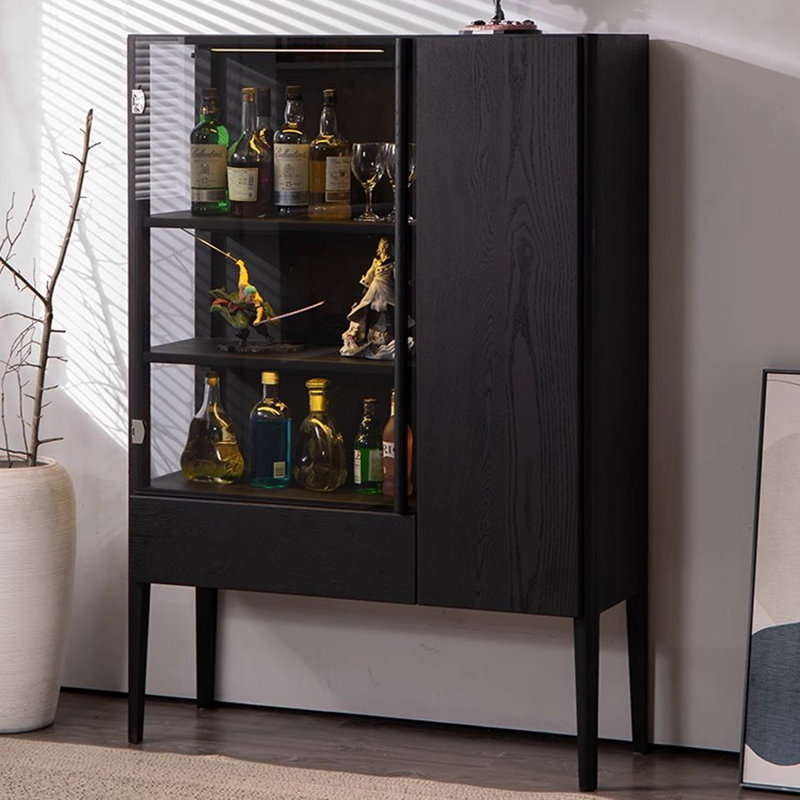 Vitrines noires en bois massif, Noir