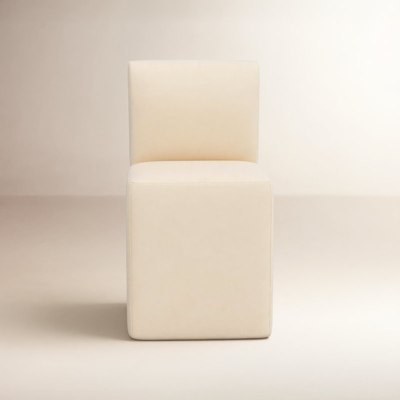 Chaise rembourrée Mendy, Velours classique performance perle