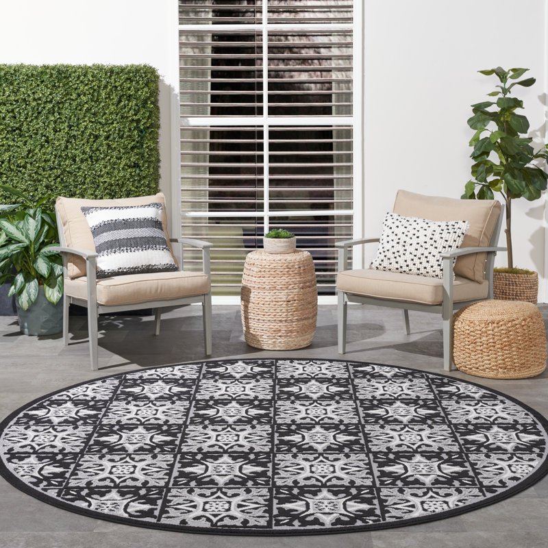 Minvydas Aloha  Geometric Black White Indoor/Outdoor Area Rug, Round 7'10"