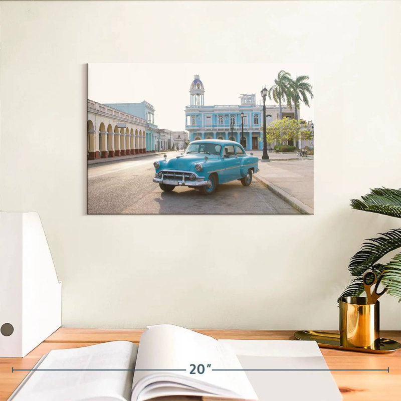 Voiture cubaine bleue Mehar, H 8 po x l 12 po