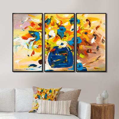 «A Vibrant Flower Bouquet» en jaune et bleu - peinture sur toile flottante 3 pièces