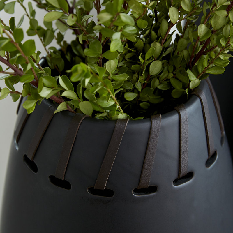 Shept Mallet Ceramic Table Vase