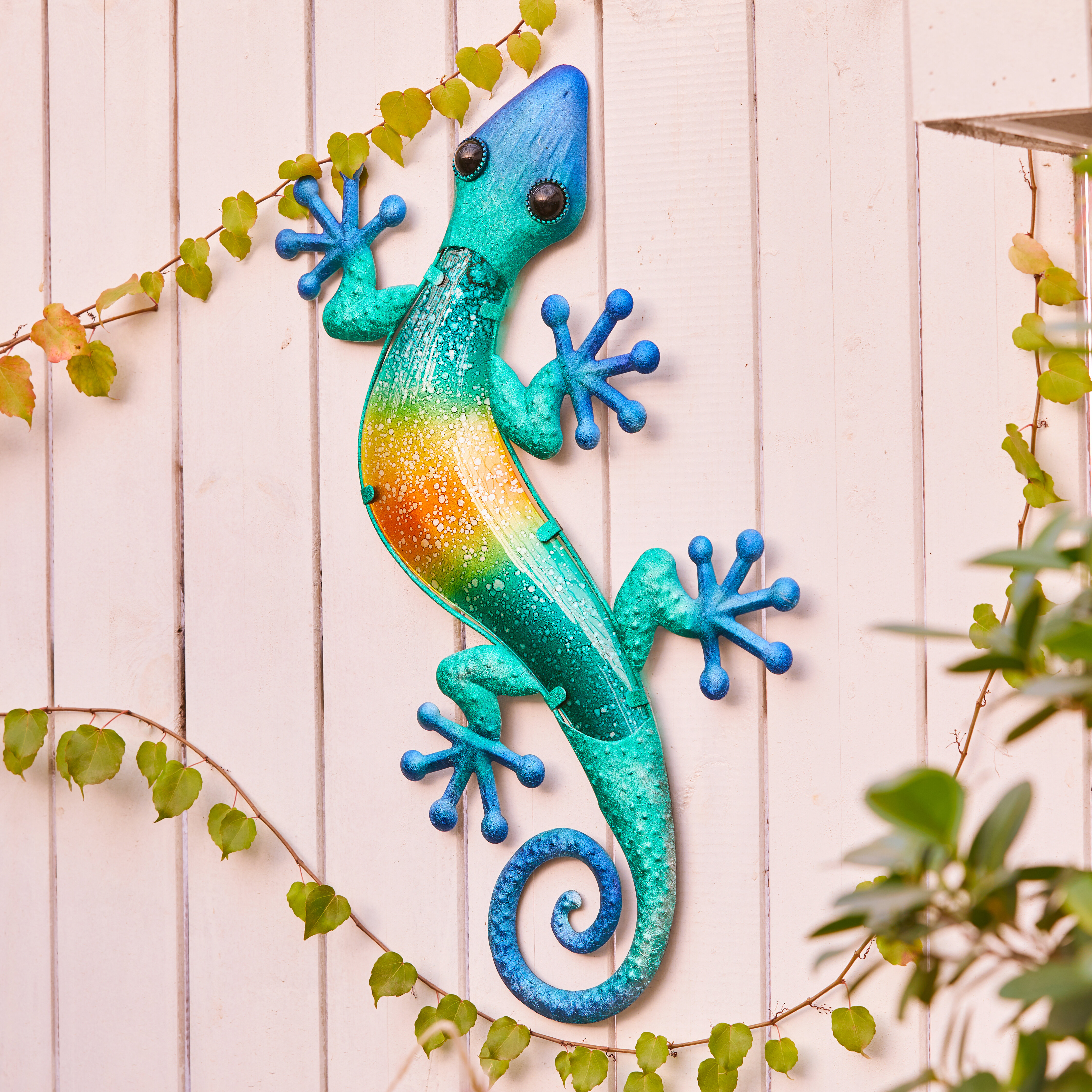 Accent Plus Lizard Wall Hook (Set of 2)