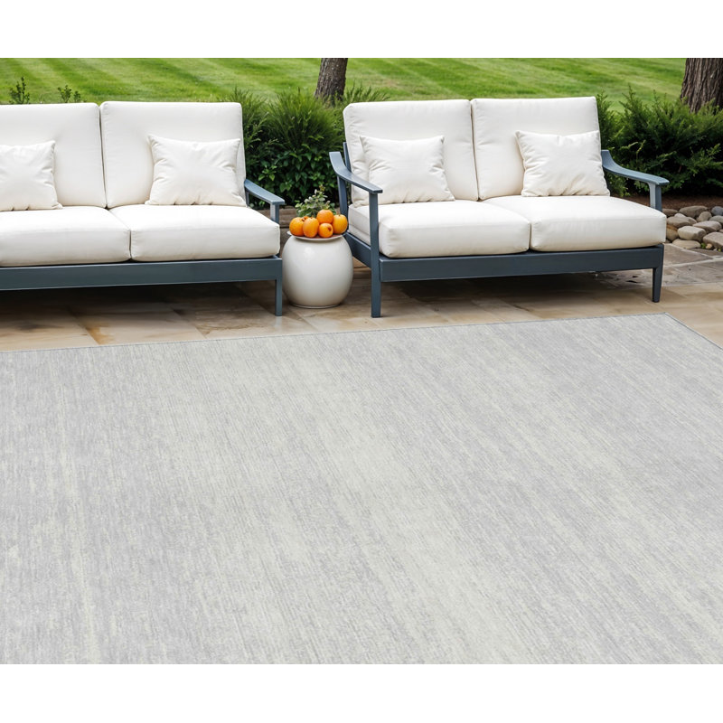 Tapis extérieur lavable rayé argenté et gris 9 pi x 12 pi