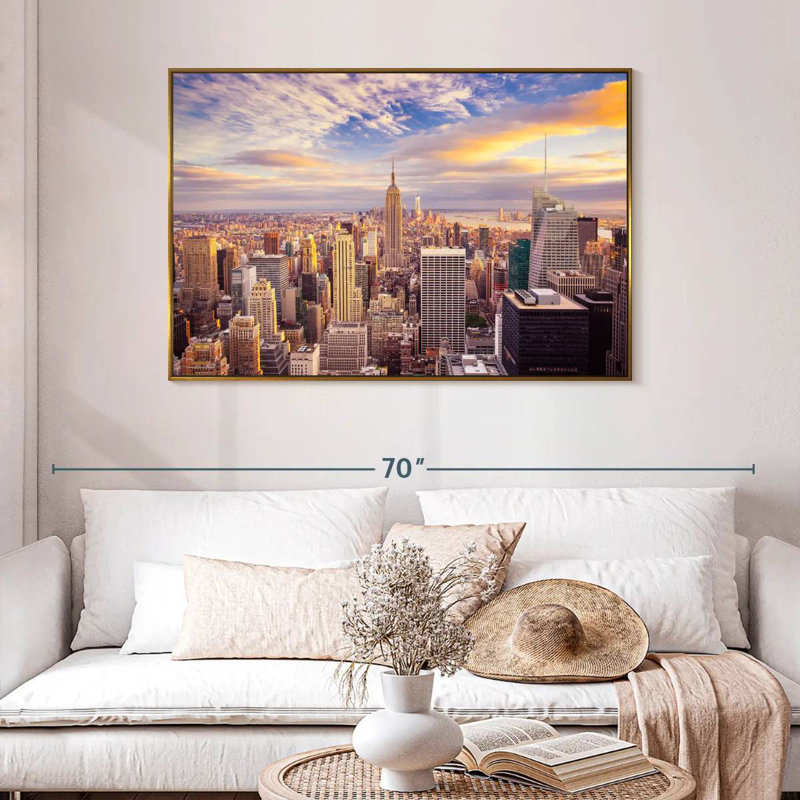 NY d'en haut, 46 po x 31 po, Cadre flottant doré