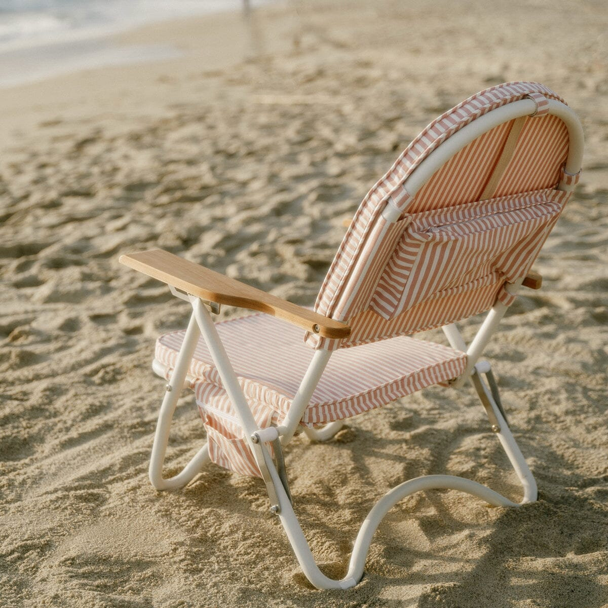 Pam Reclining Beach Chair with Cushion, Pink