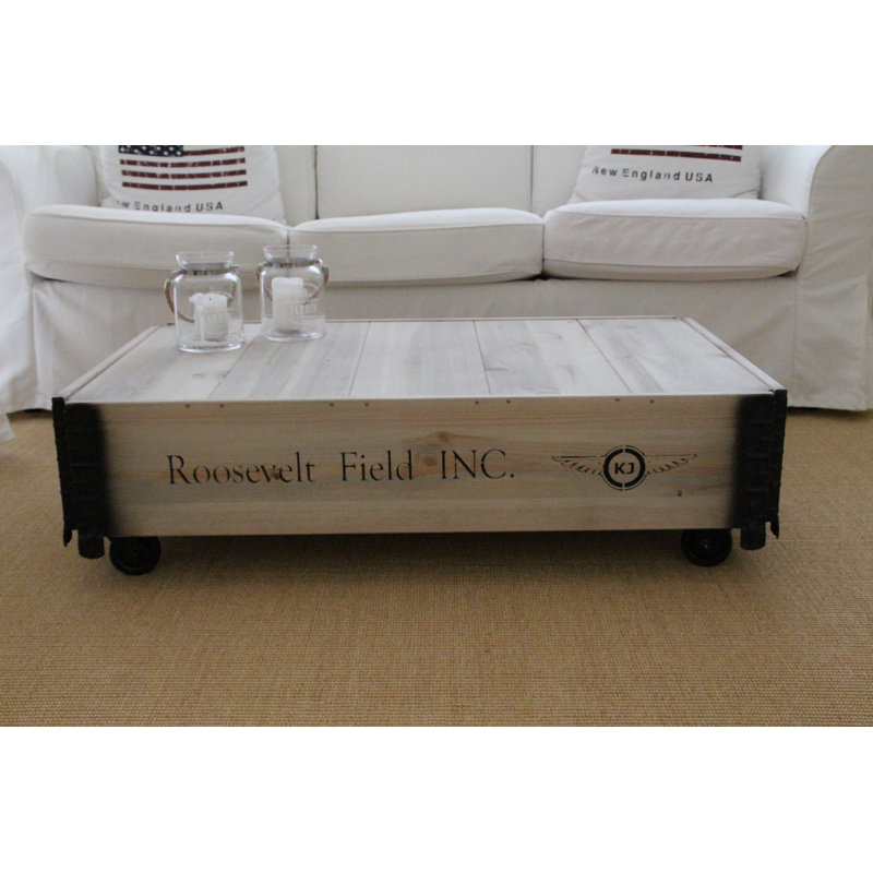 Mccants Solid Wood Solid Coffee Table, 31cm H x 124cm W x 84cm D, Grey