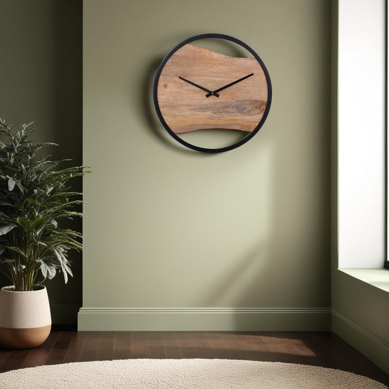 Live Edge Round Clock