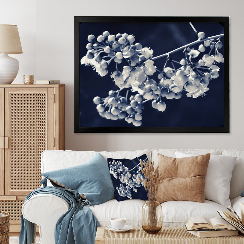 Wild Berries Blue Vintage Botanical I sur toile, H 12 po x l 20 po x P 1 po, Cadre simple noir