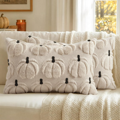 Housses de coussin citrouille d'automne, décoration automnale beige et marron, 61 x 61 cm, motif récolte d'automne, lot de 2, douce fourrure synthétique pelucheuse, style ferme, Halloween, porche, carrosse, chambre
