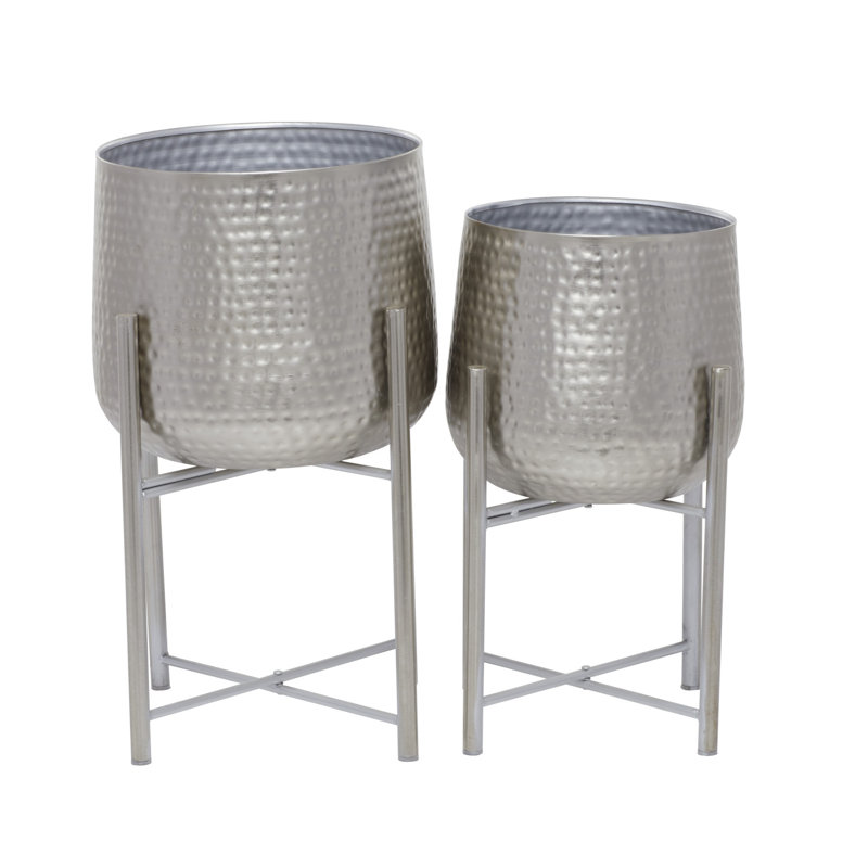 CosmoLiving by Cosmopolitan 2-Piece Pot Planter Set, Silver