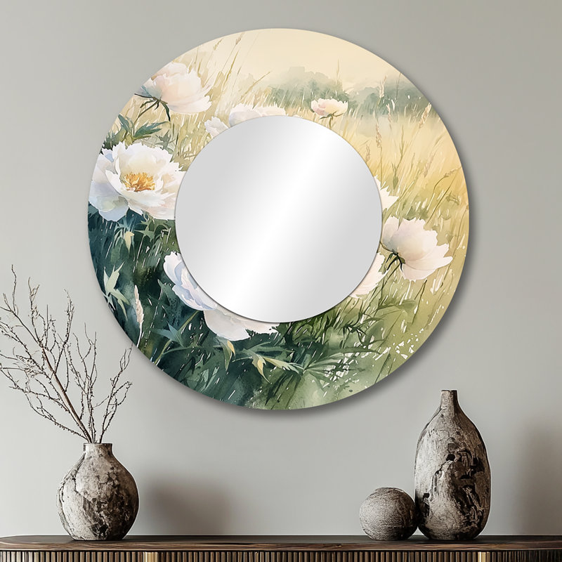 Pivoines et le champ ouvert I - Miroir mural décoratif floral - imprimé sur métal, 29 po x 29 po