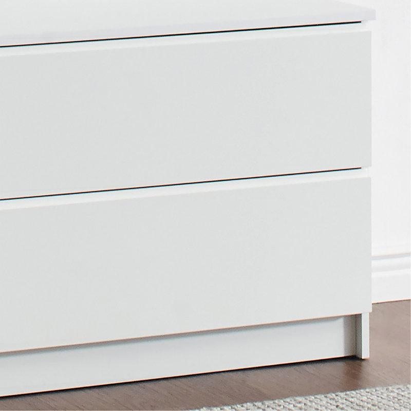 Système de placard en bois blanc