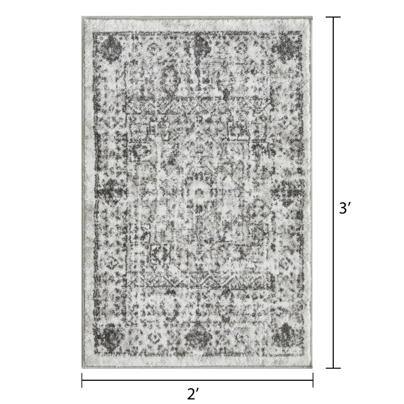 Raghdah Oriental Indoor Rug, Rectangle 2' x 3'