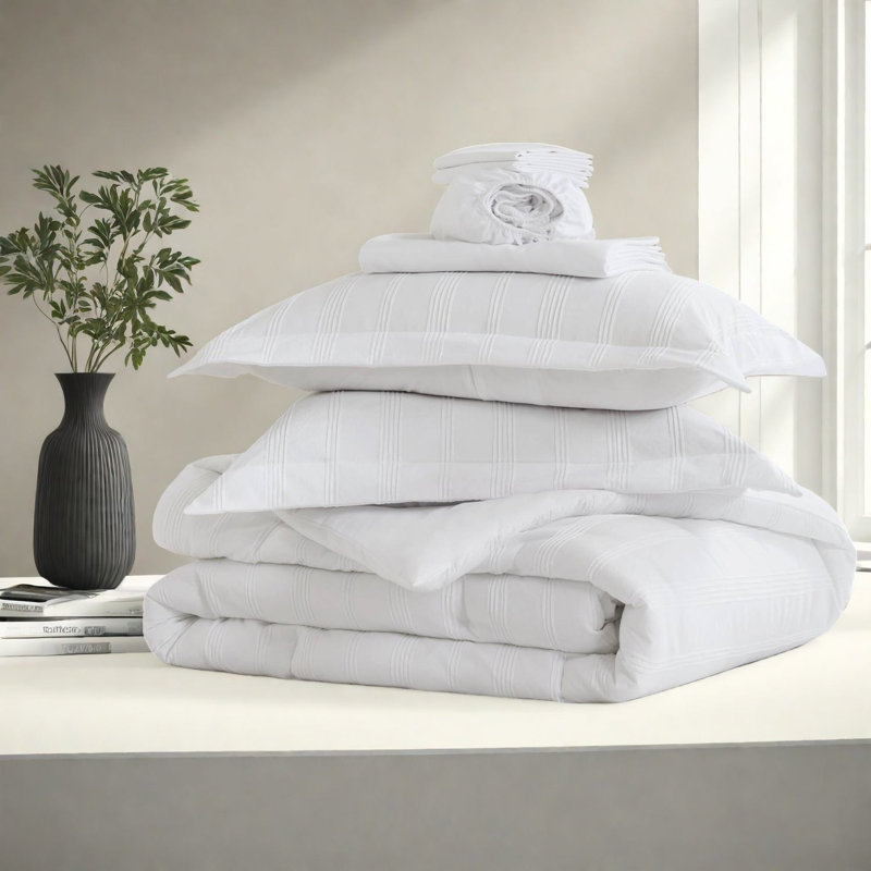 King Bedding Sets, Polyester Woven Stripes, Modern Minimalist Design