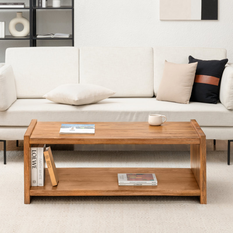 Nerys Solid Wood Coffee Table, Midtone miel